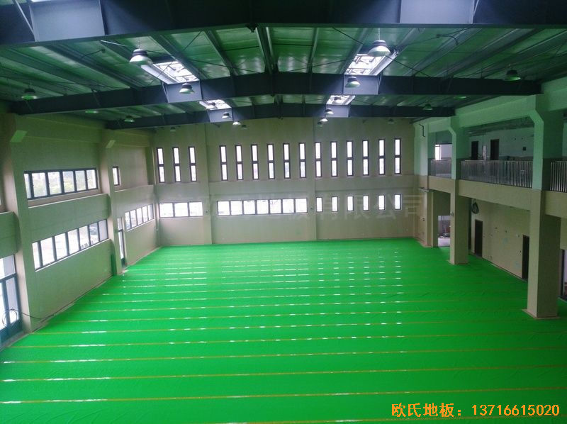 上海嘉定区大居小学体育木地板施工案例