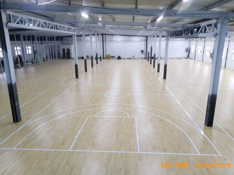 河南濮阳永康篮球训练中心运动木地板施工案例