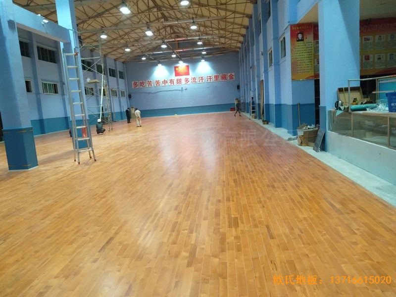湖北武汉新华路体育场羽毛球馆运动木地板铺设案例