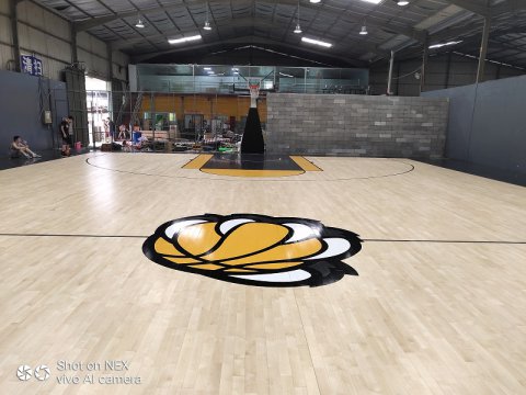 福建泉州私营篮球俱乐部篮球木地板案例分享