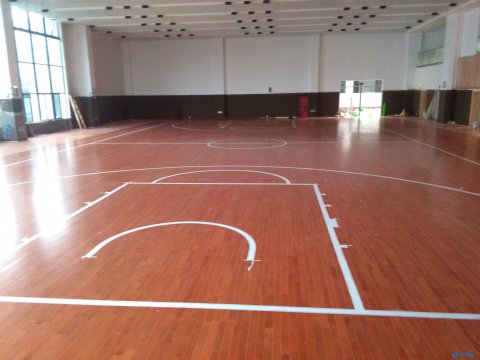 篮球馆体育木地板的球体反弹能力