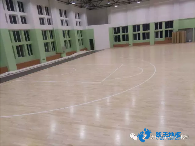 东明体育馆篮球木地板一般多少钱