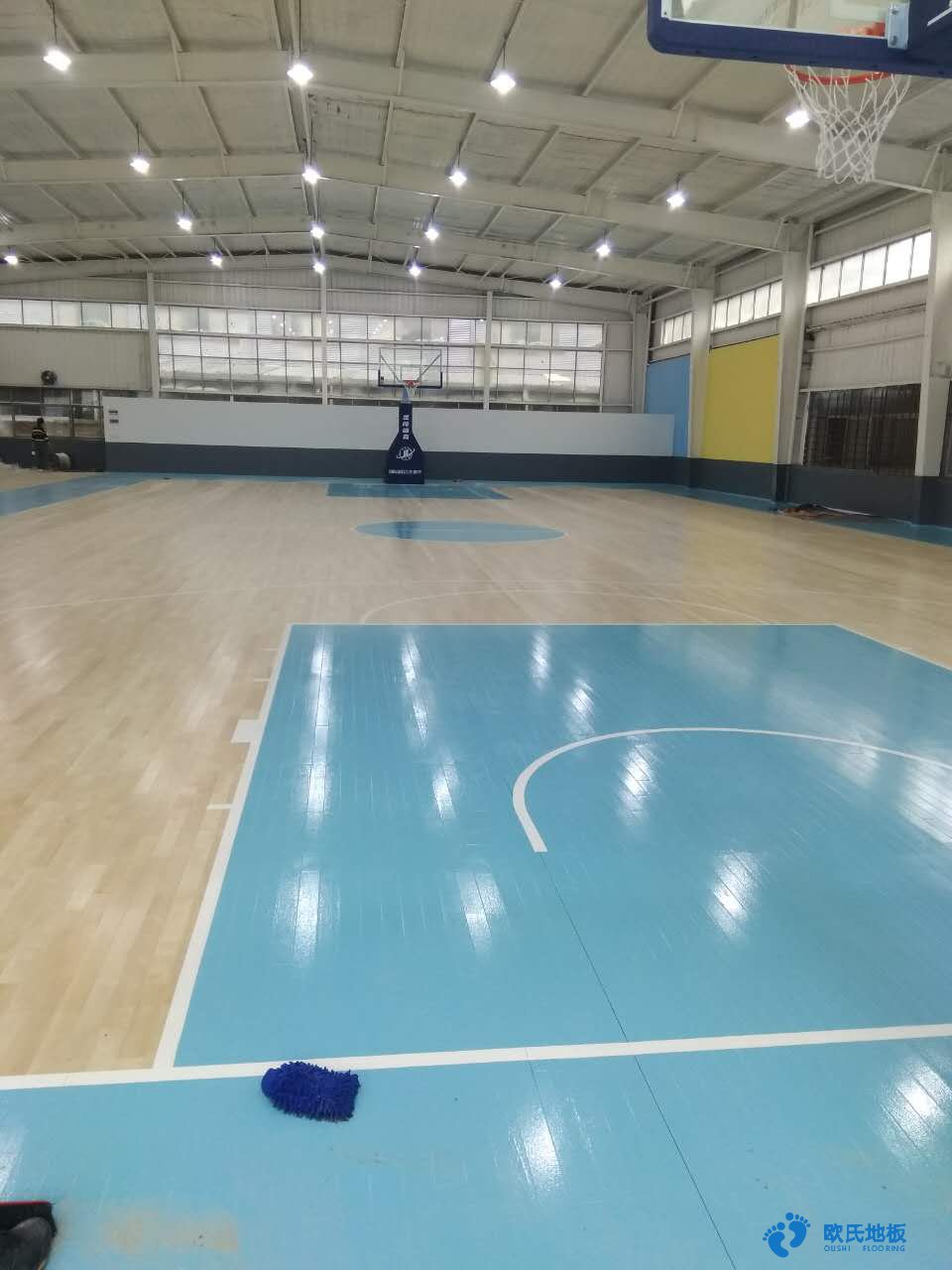 杭州富阳篮球馆运动木地板施工