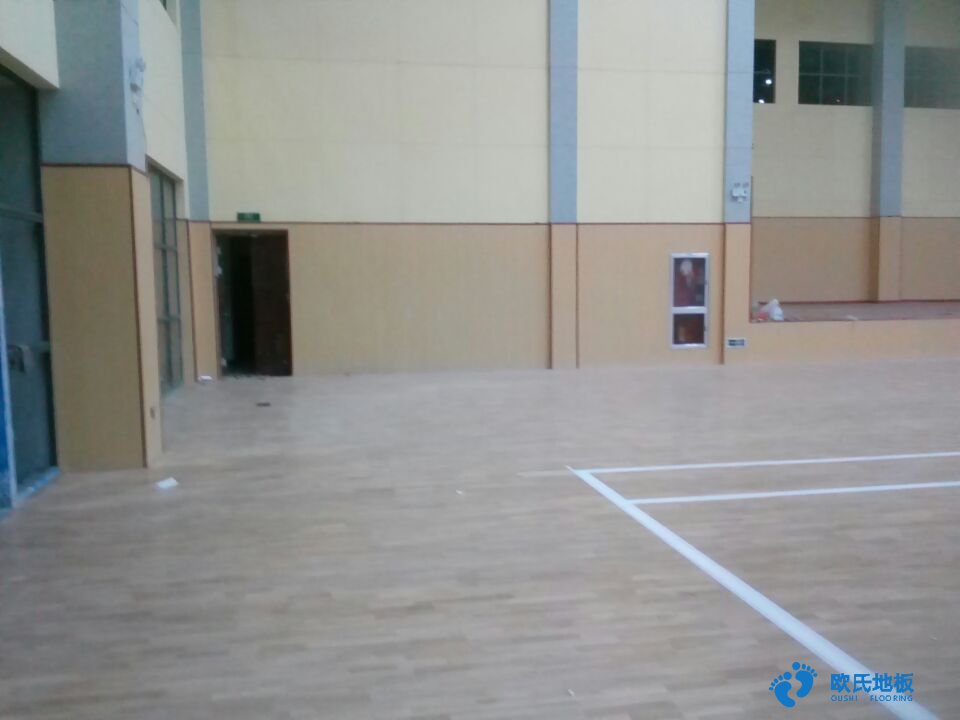 柘荣体育木地板多少钱一平米
