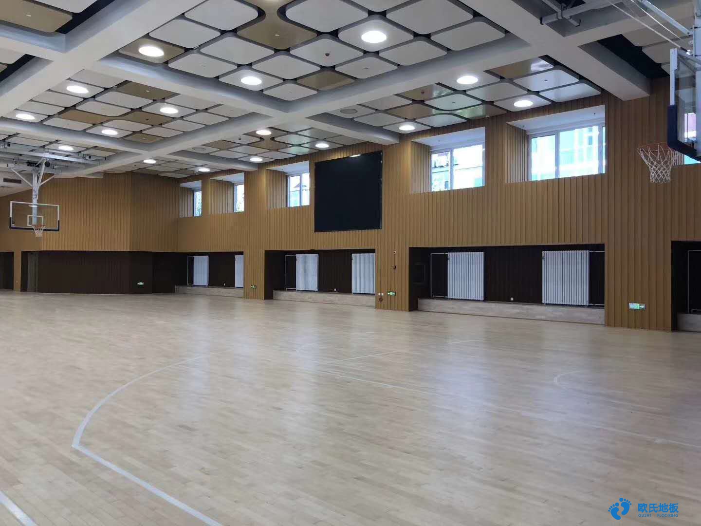 室内运动场健身房运动木地板批发