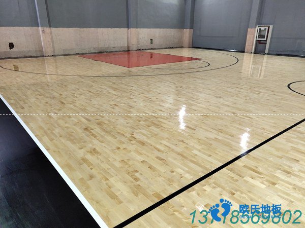 绍兴篮球木地板下面铺什么地板