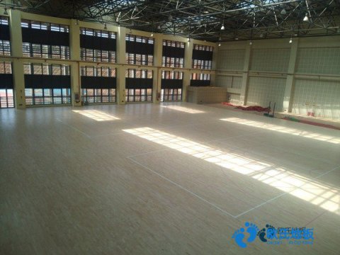 福州为什么室内篮球场多用运动木地板