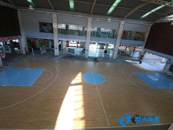 供应运动篮球木地板安装公司