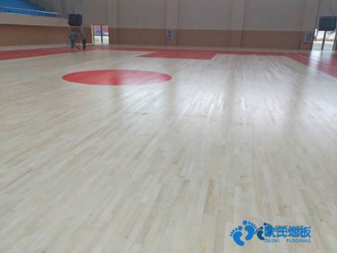 枫木运动场地木地板如何保养