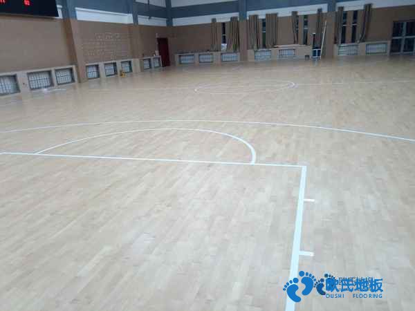 学校篮球场馆木地板特点