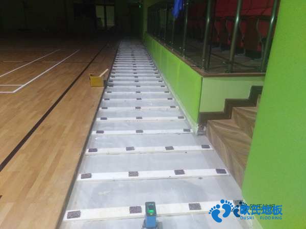 学校运动馆地板施工工艺