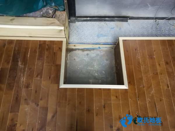 单龙骨运动体育地板保养