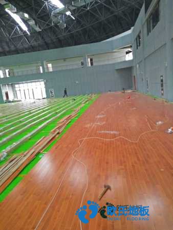 学校篮球场馆地板一般多宽