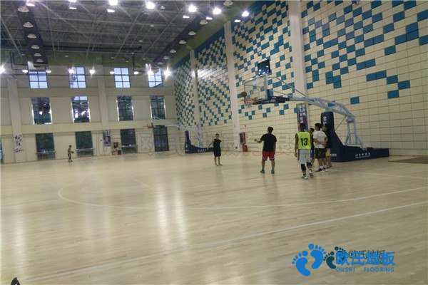 学校篮球场地木地板规格