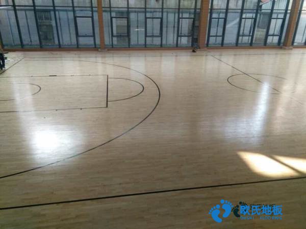 单龙骨体育运动地板保养知识
