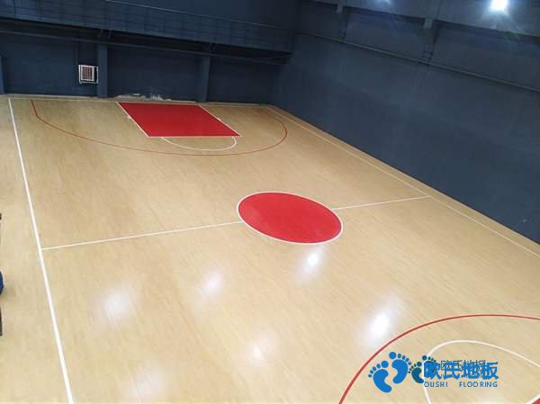 双层龙骨运动场馆地板环保吗