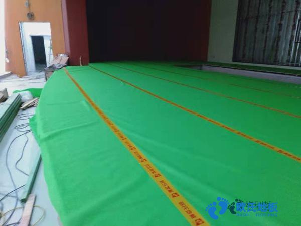 知名运动篮球木地板施工队