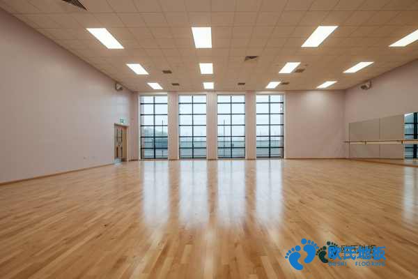 学校体育场地地板施工团队