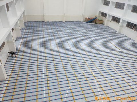 上海宝山区技术学院运动地板铺设案例
