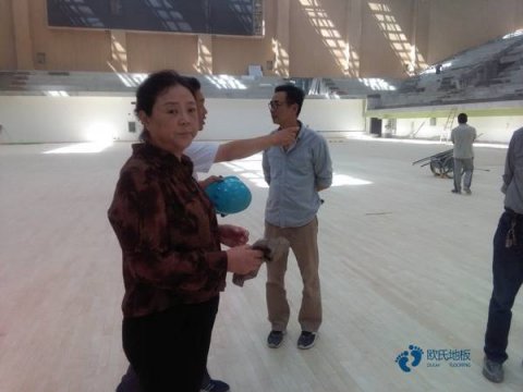 优惠的体育馆地板厂家报价