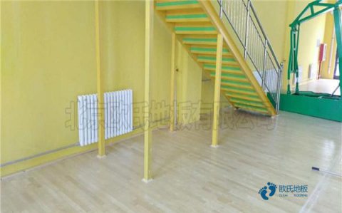 学校运动型地板施工