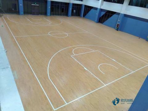 国标运动体育木地板施工队