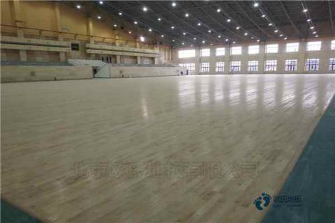国标篮球馆地板施工流程