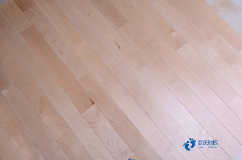 22mm厚体育场地地板行业品牌