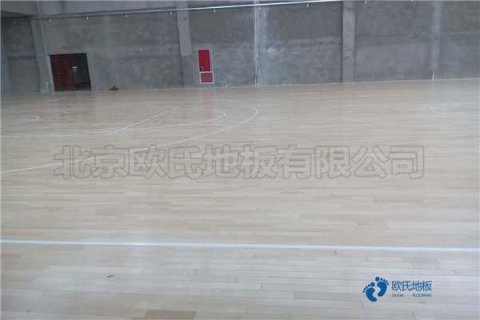 国产篮球地板施工步骤