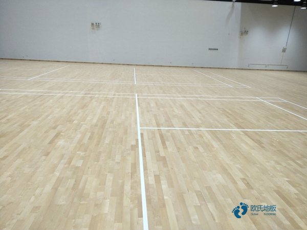 大学篮球场馆地板施工方案1