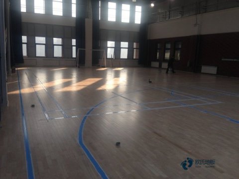 国标运动型木地板施工团队
