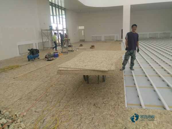 购买运动场地板品牌哪个好3