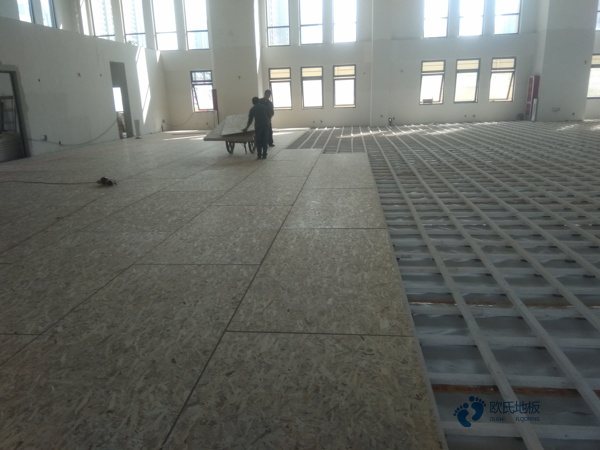 双层龙骨运动型地板怎样保养1