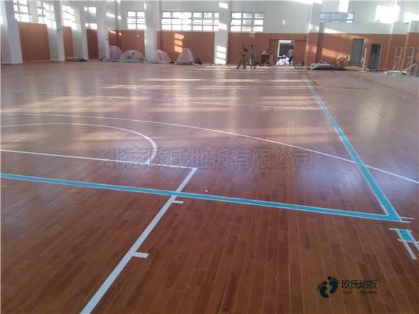 学校篮球馆木地板特性3