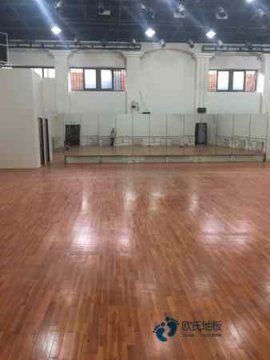 校园篮球馆木地板施工流程